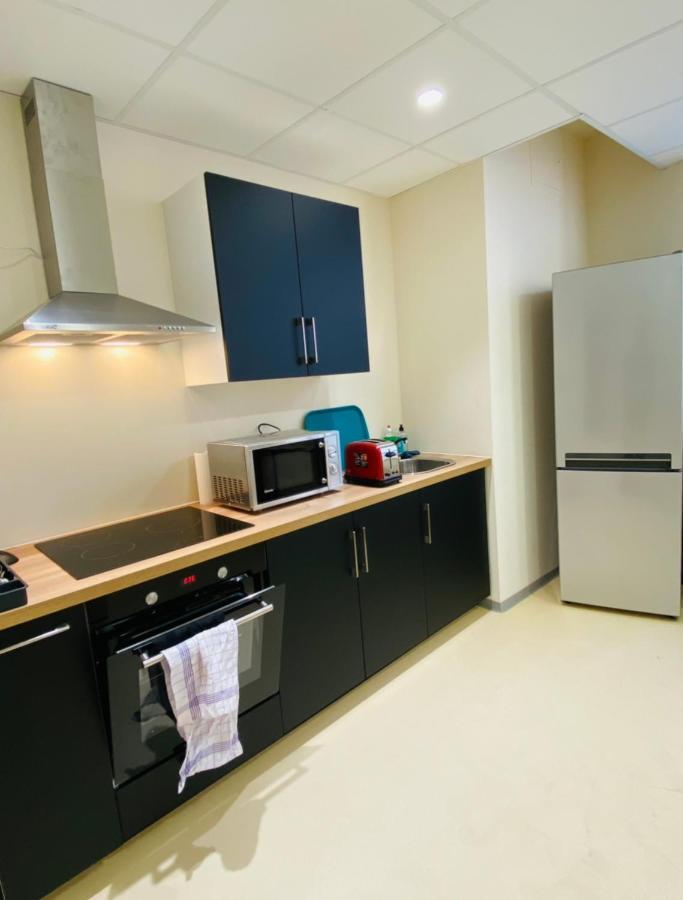 Hostel Flamingo Nimes Gare Centre Εξωτερικό φωτογραφία