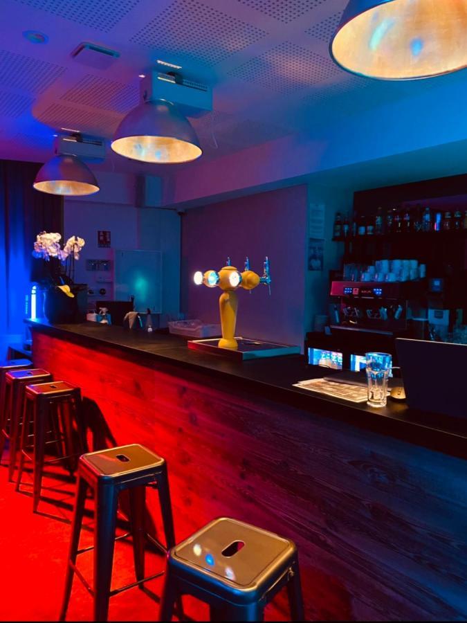 Hostel Flamingo Nimes Gare Centre Εξωτερικό φωτογραφία