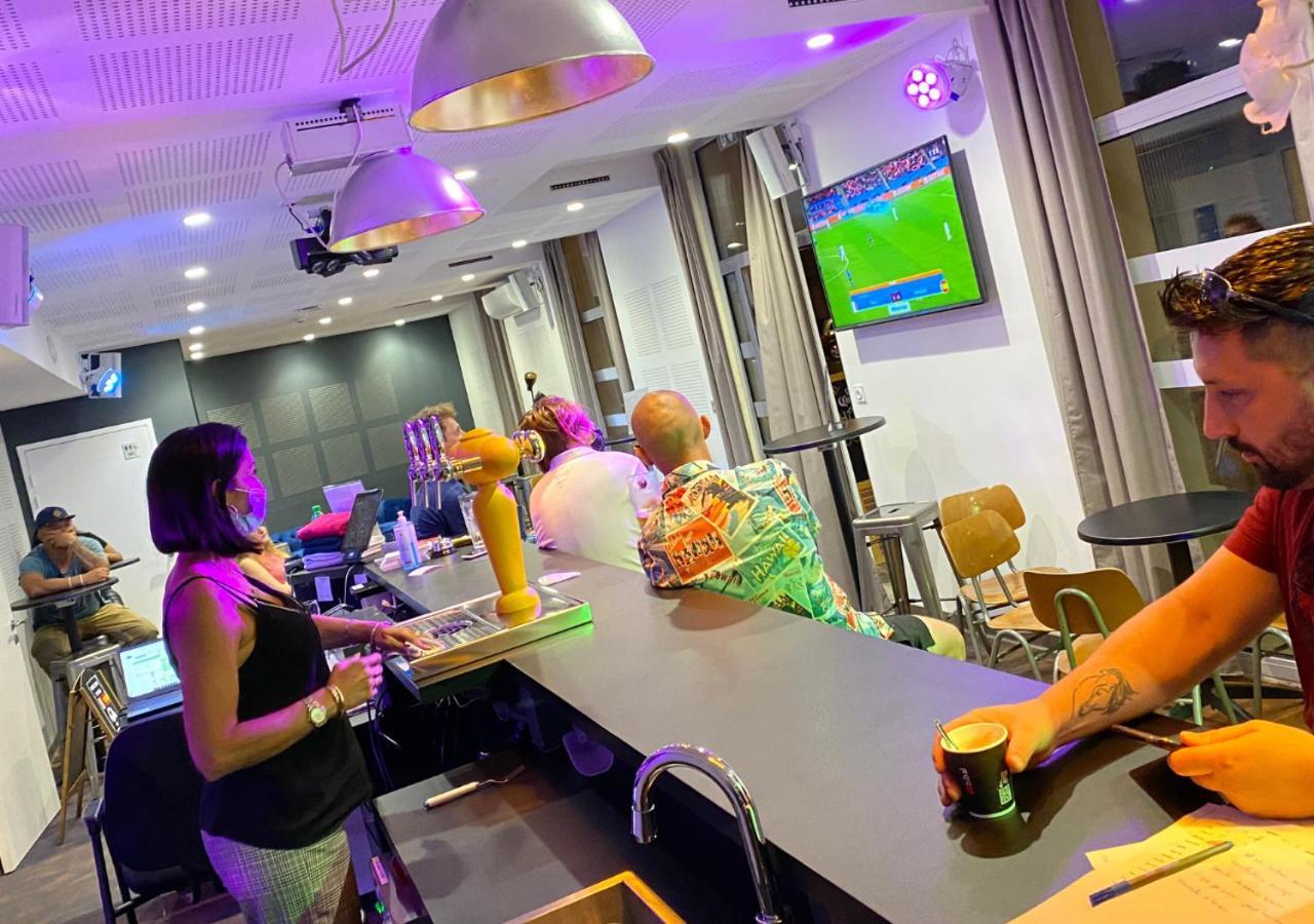 Hostel Flamingo Nimes Gare Centre Εξωτερικό φωτογραφία